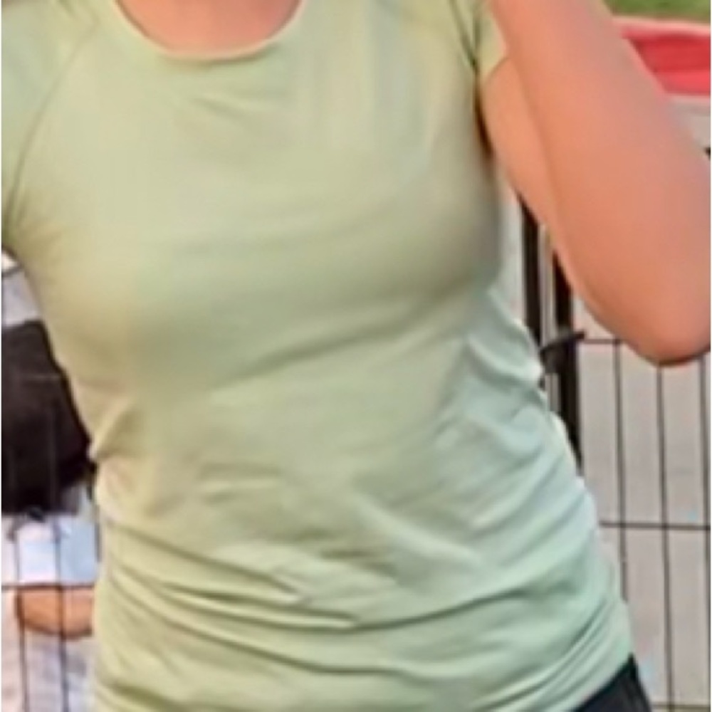 Lululemon swiftly tech shirt